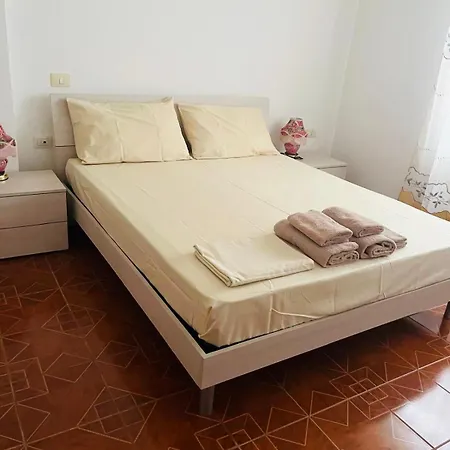 Star House 11